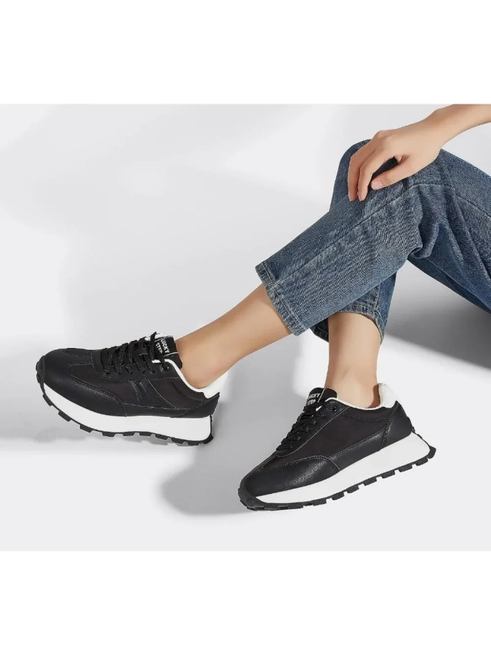 Retro Platform Sneakers for Women | Chunky Lace-up Trainers for Walking